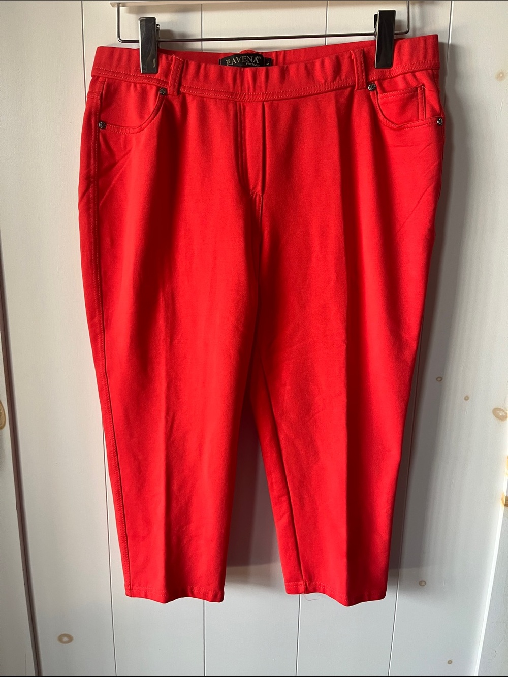 Women's Coral Capri Pants